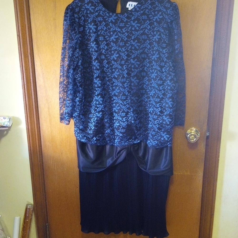 CUE Fashions Plus Size 20W Black & Blue Polyester Midi Dress w/ Floral Lace